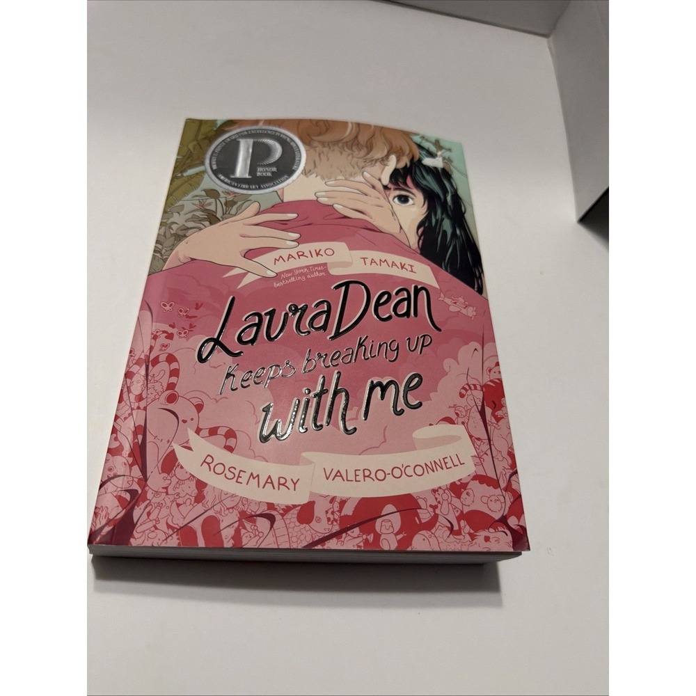 Laura Dean Keeps Breaking Up with Me Graphic Novel Mariko Tamaki First Second PB